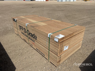 Quantity of (60) 4 ft x 9 ft 1/2 in. Douglas Fir 5 Ply No Stamp Plywood (Unused)