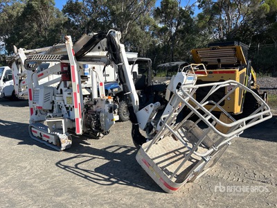 2014 Monitor Lifts 15.75 Pro Crawler Electric Knikarmhoogwerker (Inoperable)