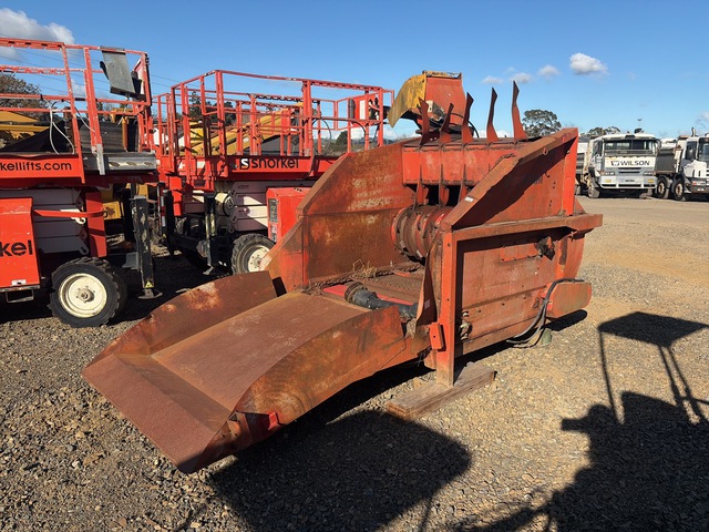2008 Teagle Tomahawk 808S 3-Point Bale Shredder 2008 Teagle Tomahawk 808S 3-Point Bale Shredder