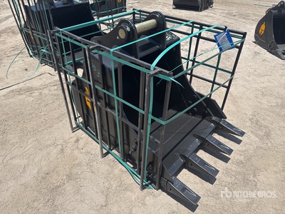 Trojan 36 in Digging Excavator Bucket - Fits 65mm Cat 311/312/313/314 Kobelco 140 Deere/Hitachi ZX120/135 Case 130/135, Doosan DX140 (Unused)