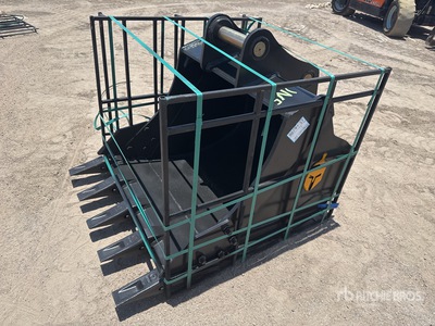 Trojan 42 in Digging Excavator Bucket - Fits 65mm Cat 311/312/313/314 Kobelco 140 Deere/Hitachi ZX120/135 Case 130/135, Doosan DX140 (Unused)