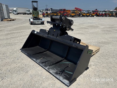 2026 Haener HHG8240-P100 Tilt Ditch Excavator Bucket (Unused)