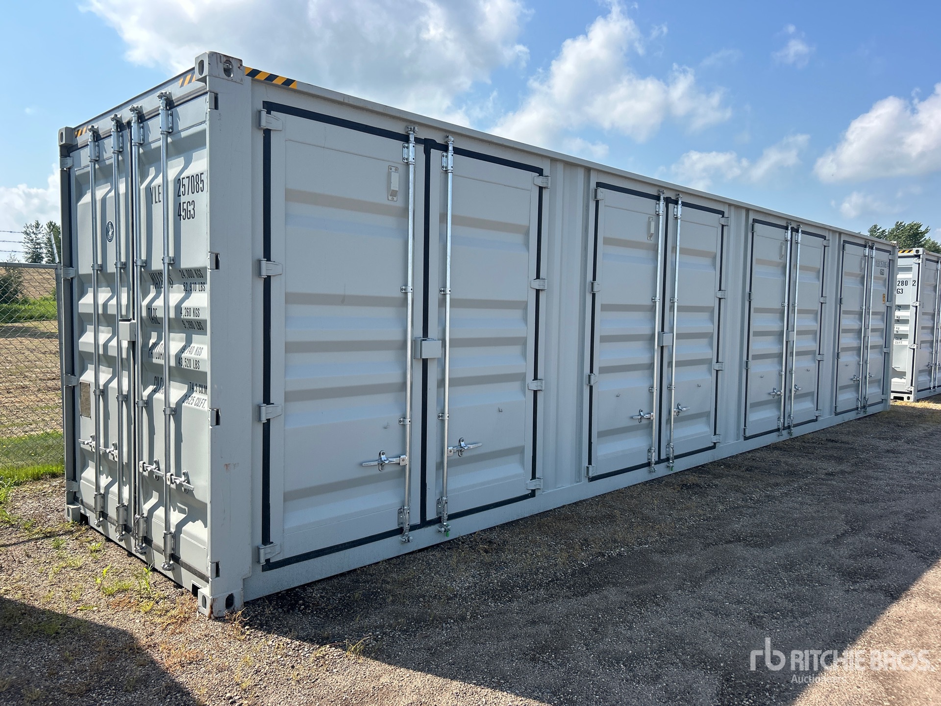 2026 40 ft High Cube Multi-Door Storage Container