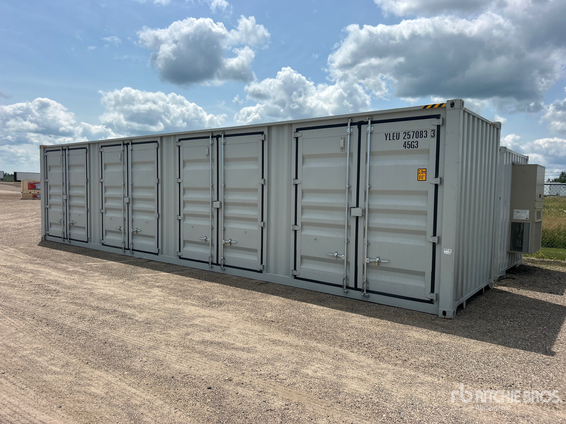 2026 40 ft High Cube Multi-Door Storage Container