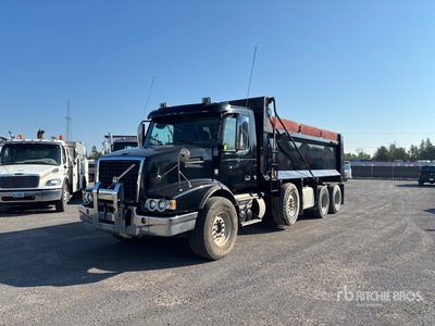 2016 Volvo VHD 8x4 Tri/A-kiepwagen