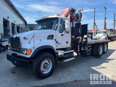 2007 Fassi F330 Knuckle Boom on 2003 Mack CV713 Granite 6x4 Boom Truck