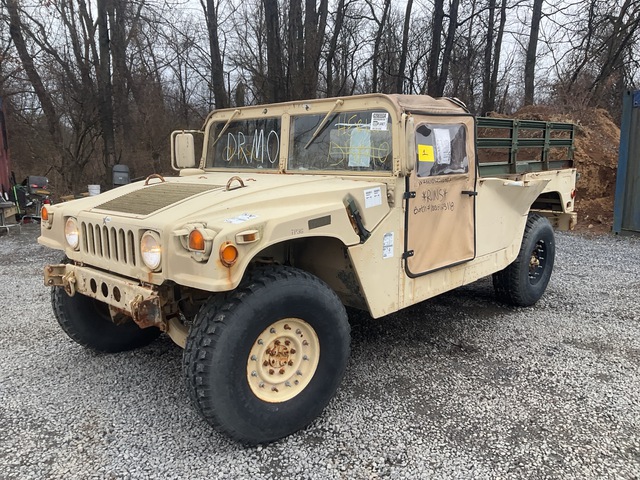 2005 AM General M1097R1 HMMWV 2 Door Soft Top w/Truck Body