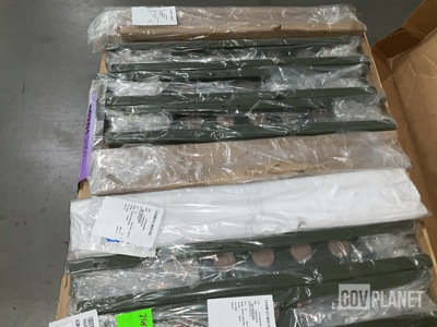 (16) Minuteman Trucks 1331612 Mounting Brackets