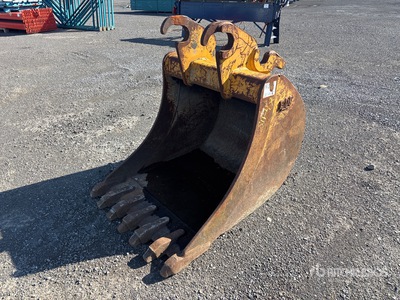 EDF 33 in Q/C Digging Excavator Bucket - Fits 710JK