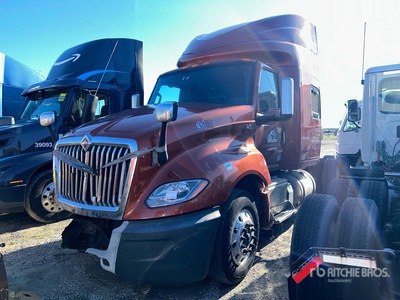 2018 International LT625 6x4 Cabina con cuccetta per trattore stradale (Inoperable)