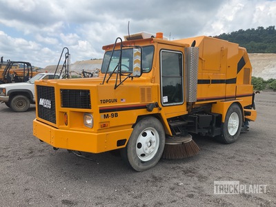 Athey Topgun on 1992 Athey M-9B Power Sweeper Sweeper Truck