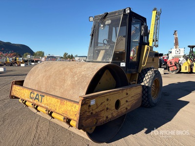 1999 Cat CS563C Rullo vibrante ferro gomma