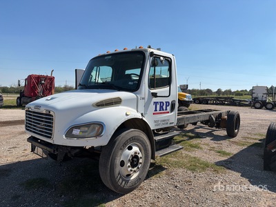 2010 Freightliner M2 4x2 Kabina i podwozie (Inoperable)
