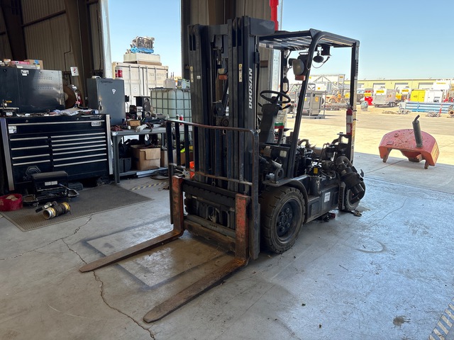 2015 (unverified) Doosan D30S-7T4 Pneumatic Tire 5500 lb Pneumatic Tire Forklift