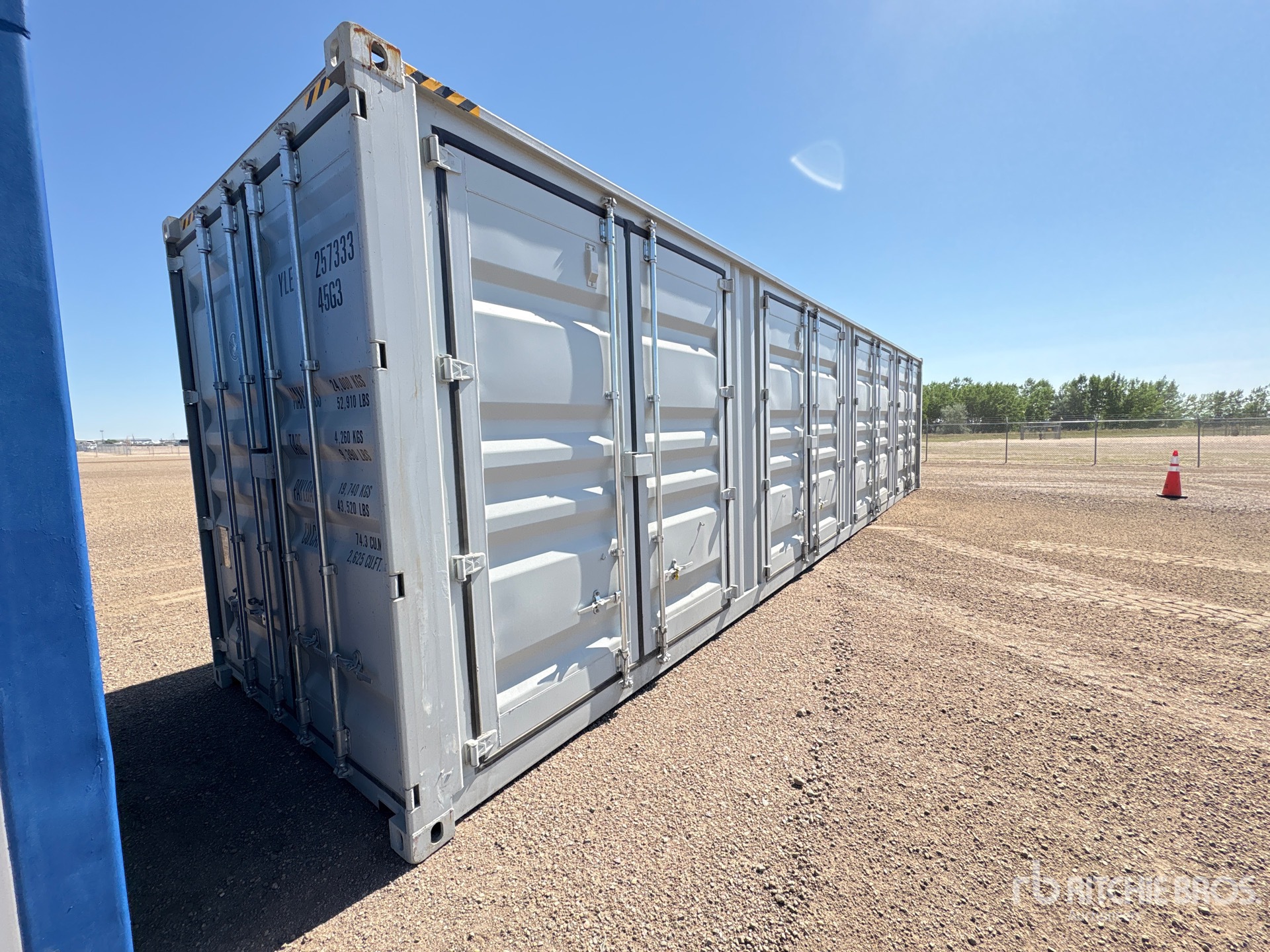 2026 40 ft High Cube Multi-Door Storage Container