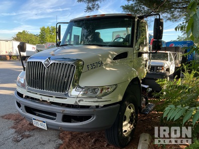 2008 International 4400 4x2 S/A Day Cab Truck Tractor (Inoperable)