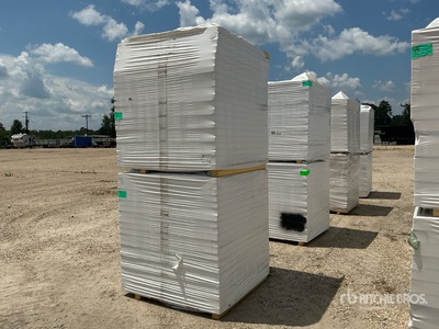Quantity of (8) Pallets of Polyiso Insulation Divers - Matériaux de construction