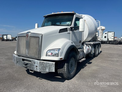 2016 Kenworth T880 8x4 Mixer Truck