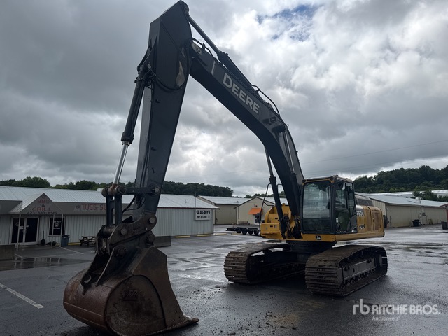 2015 John Deere 350G LC Tracked Excavator