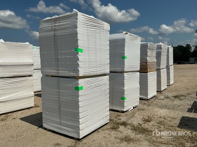 Quantity of (10) Pallets of Polyiso Insulation その他 - 店舗 & 倉庫