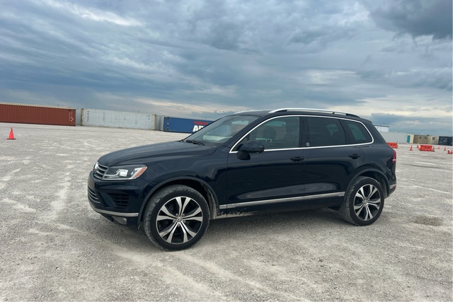 2017 Volkswagen Touareg AWD SUV