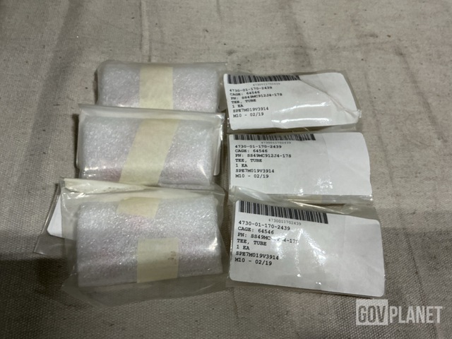 (15) Discovery SS49MC912J4-17S Tube Tees
