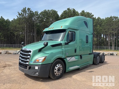 2019 Freightliner Cascadia 126 6x4 T/A Sleeper Truck Tractor