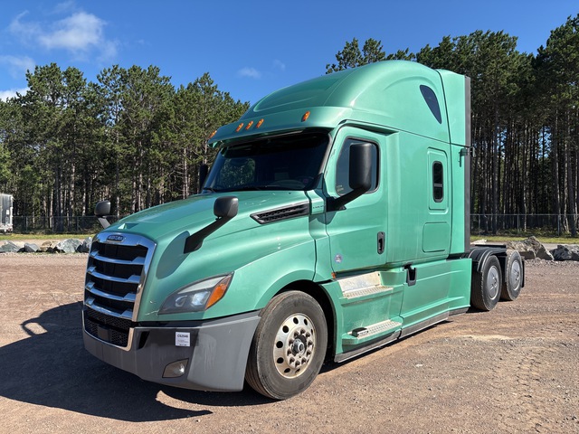 2019 Freightliner Cascadia 126 6x4 T/A Sleeper Truck Tractor