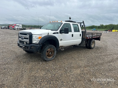 2015 Ford F-450 4x4 Crew Cab Flatbed Truck