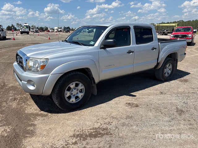 2006 Toyota Tacoma SR5 4x4 Crew Cab Pickup