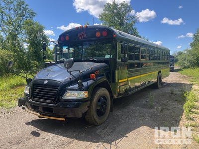 BlueBird Transit 4x2 47-Seat Autobús