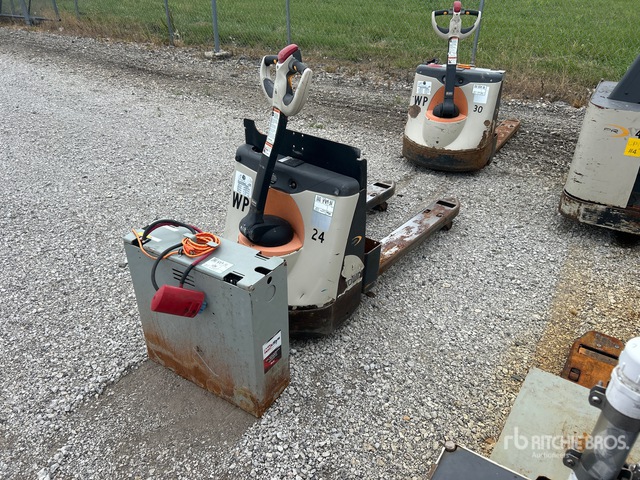 Crown WP3045-45 4500 lb Electric Pallet Jack