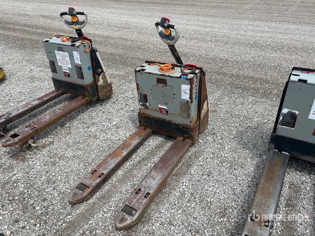 Crown WP304545 4500 lb Electric Pallet Jack