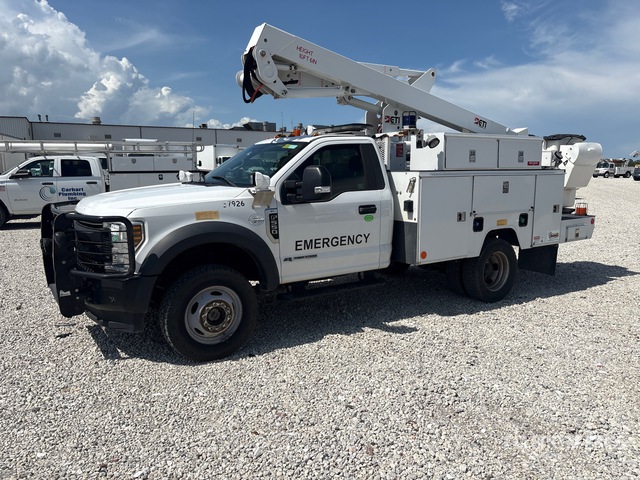 2019 Ford F-550 XL 4x4 Bucket Truck