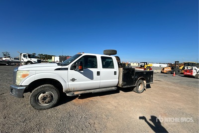 2016 Ford F-350 XL 4x4 Crew Cab Flatbed Truck (Inoperable)