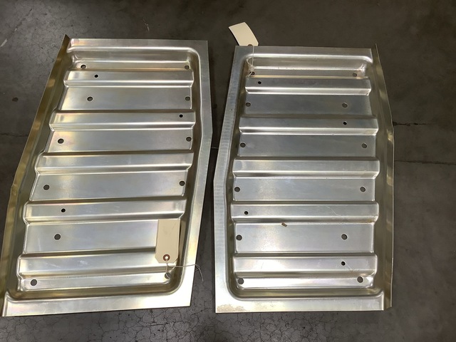 (46) Equipment Parts 12338765 Battery Trays