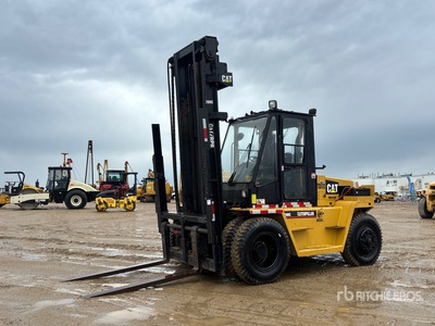 1994 Cat 200C 20000 lb Pneumatic Tire Forklift