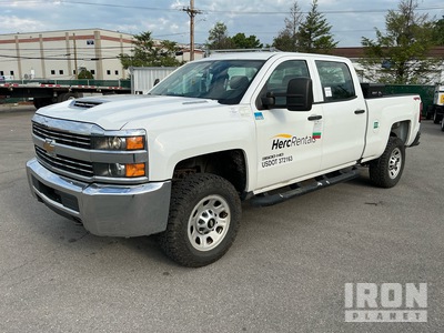 2018 Chevrolet 3500HD 4x4 Crew Cab Pickup
