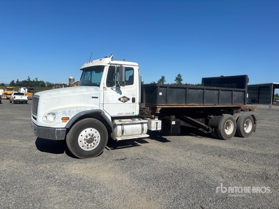 1999 Freightliner FL 112 Autocarro scarrabile
