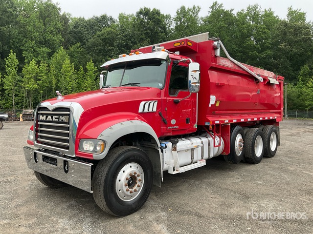 2016 Mack GU713 8x4 Tri/A Dump Truck