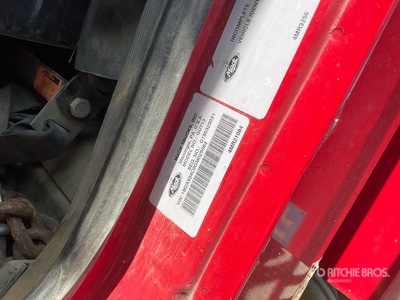 2016 Mack GU713 8x4 Autocarro ribaltabile 3 assi
