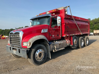 2016 Mack GU713 8x4 Autocarro ribaltabile 3 assi