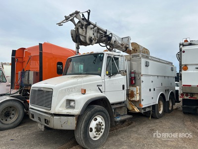 Commander 5050 on 2001 Freightliner 6x4 Camion excavadora