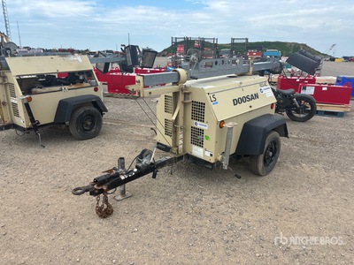 2015 Doosan LSWKUB-60HZ-T4F 19 kW Torre de iluminación