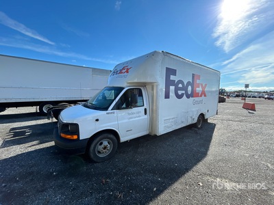 2017 GMC Savana 4500 Van Truck