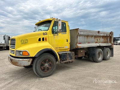 1998 Ford Louisville 6x4 Camion à benne tandem