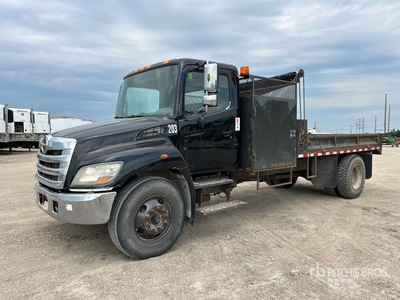 2008 Hino 4x2 Landscape Truck Divers - Camions pour travaux paysagers