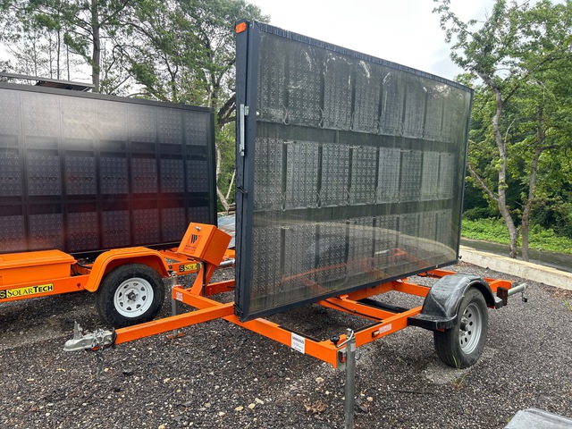 2020 Hill And Smith SMC1000ST Solar Message Board