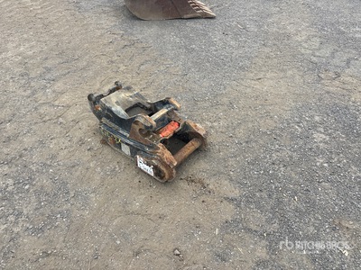 2014 Cat Quick Coupler