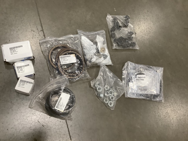 (6) Oshkosh 4121314 Vehicular Maintenance Kits